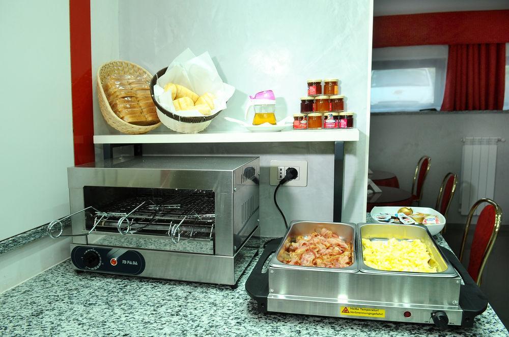Aparthotel Malpensafiera Bernate Ticino