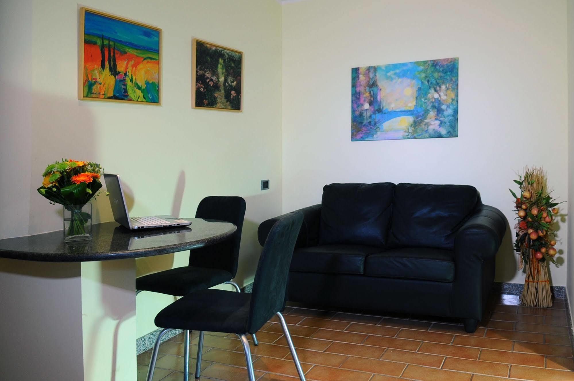 Aparthotel Malpensafiera 3*